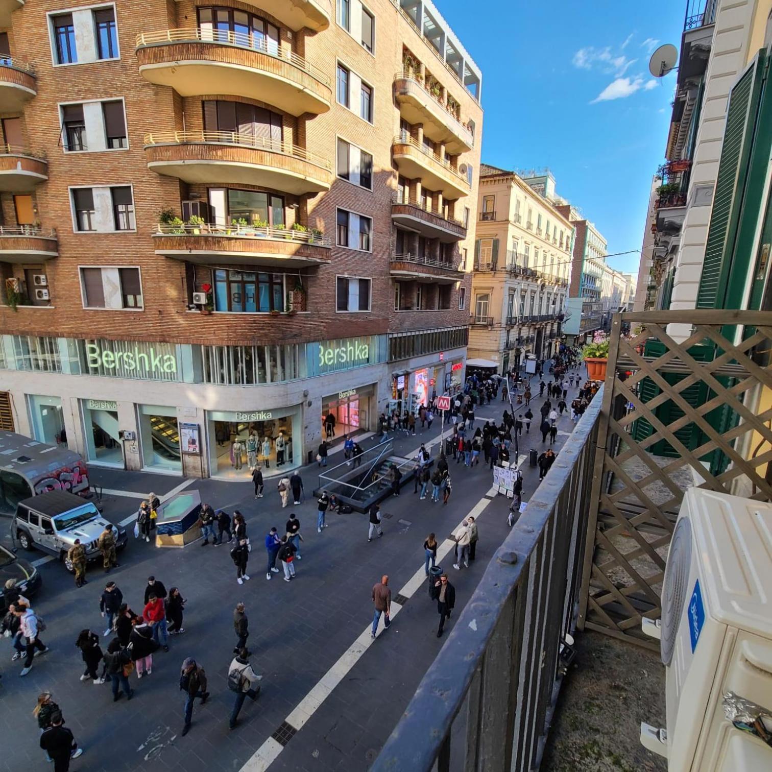 Napoli Centro Suite E Spa Eksteriør billede